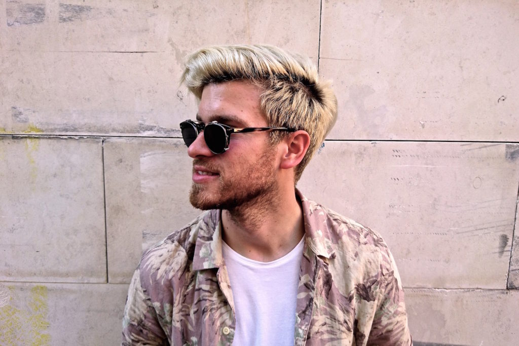 Meanwhile in Awesometown Mens Fashion and Lifestyle Blogger Sony Xperia X Skate Pop Up MQ Wien outfit allsaints floral print hawaiian shirt_6