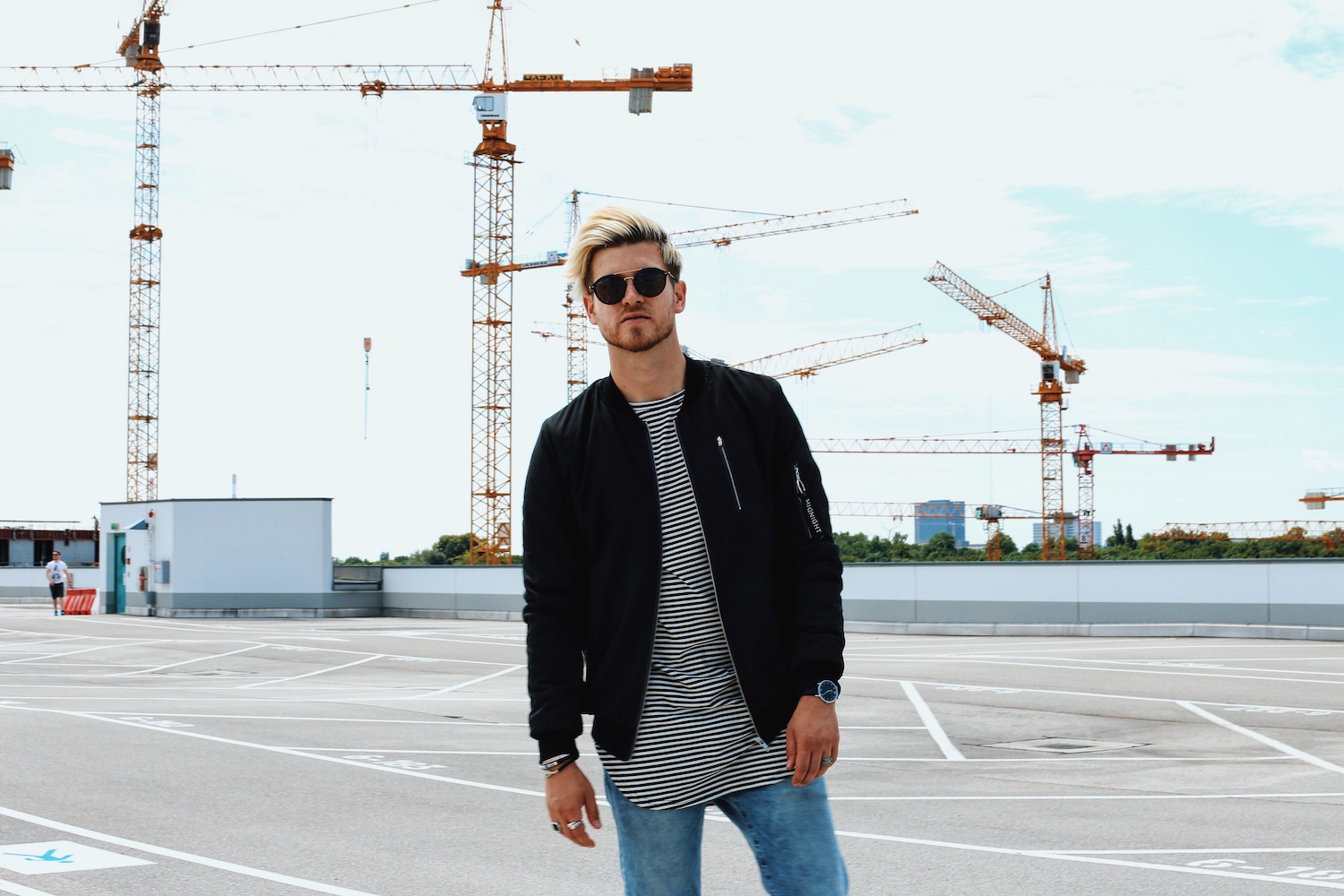Outfit: Urban Bomber Jacket Streetstyle with Midnight Co