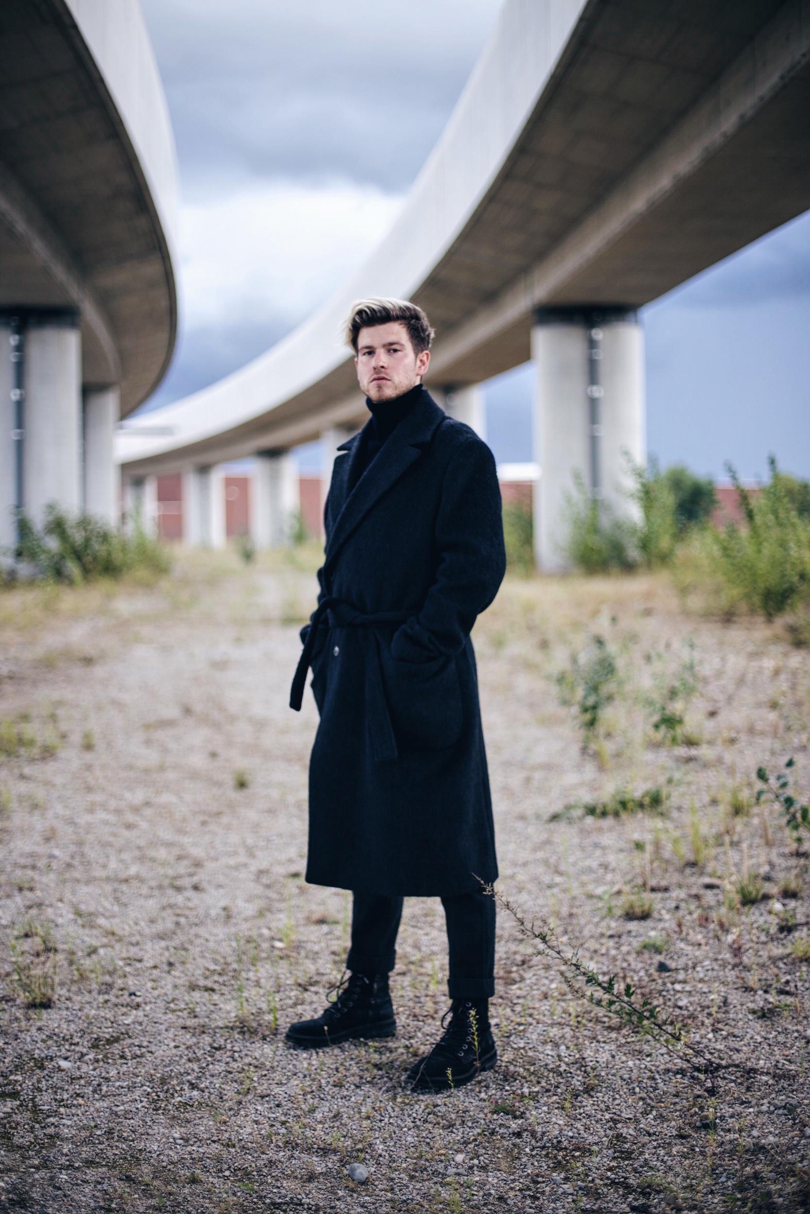 H&M Studio AW 2016 Men Coat Look Outfit by Meanwhile in Awesometown Austrian Mens Fashion and Style Blogger