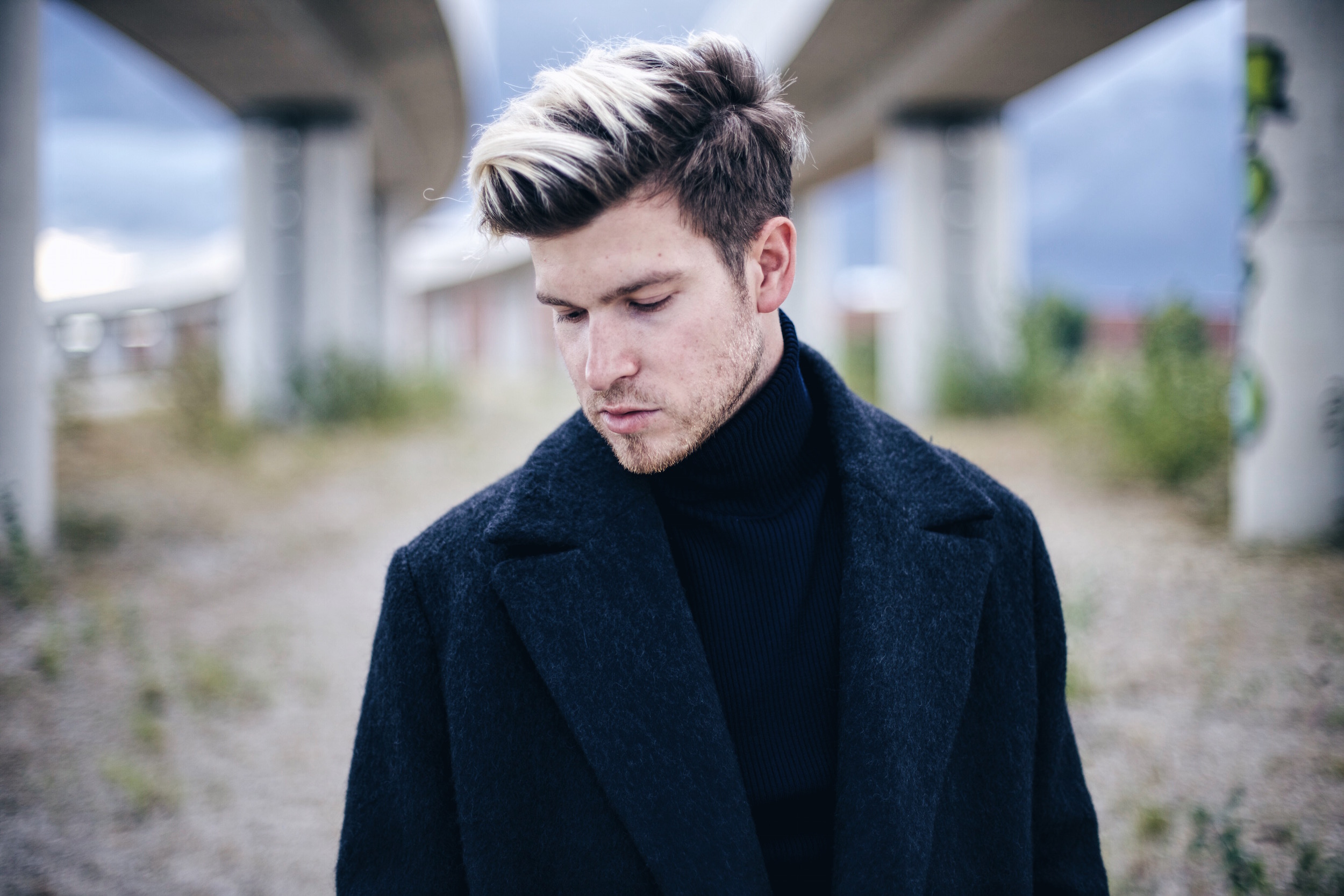 H&M Studio AW 2016 Men Coat Look Outfit by Meanwhile in Awesometown Austrian Mens Fashion and Style Blogger