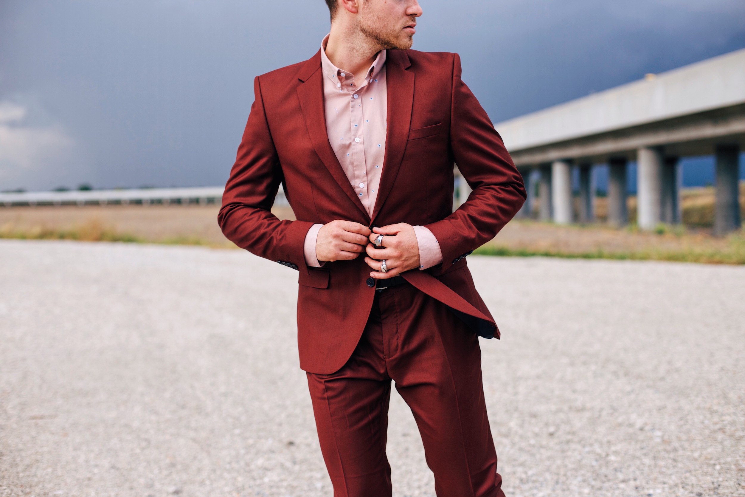 How to wear a Red Suit - Menswear Trends with Zalando