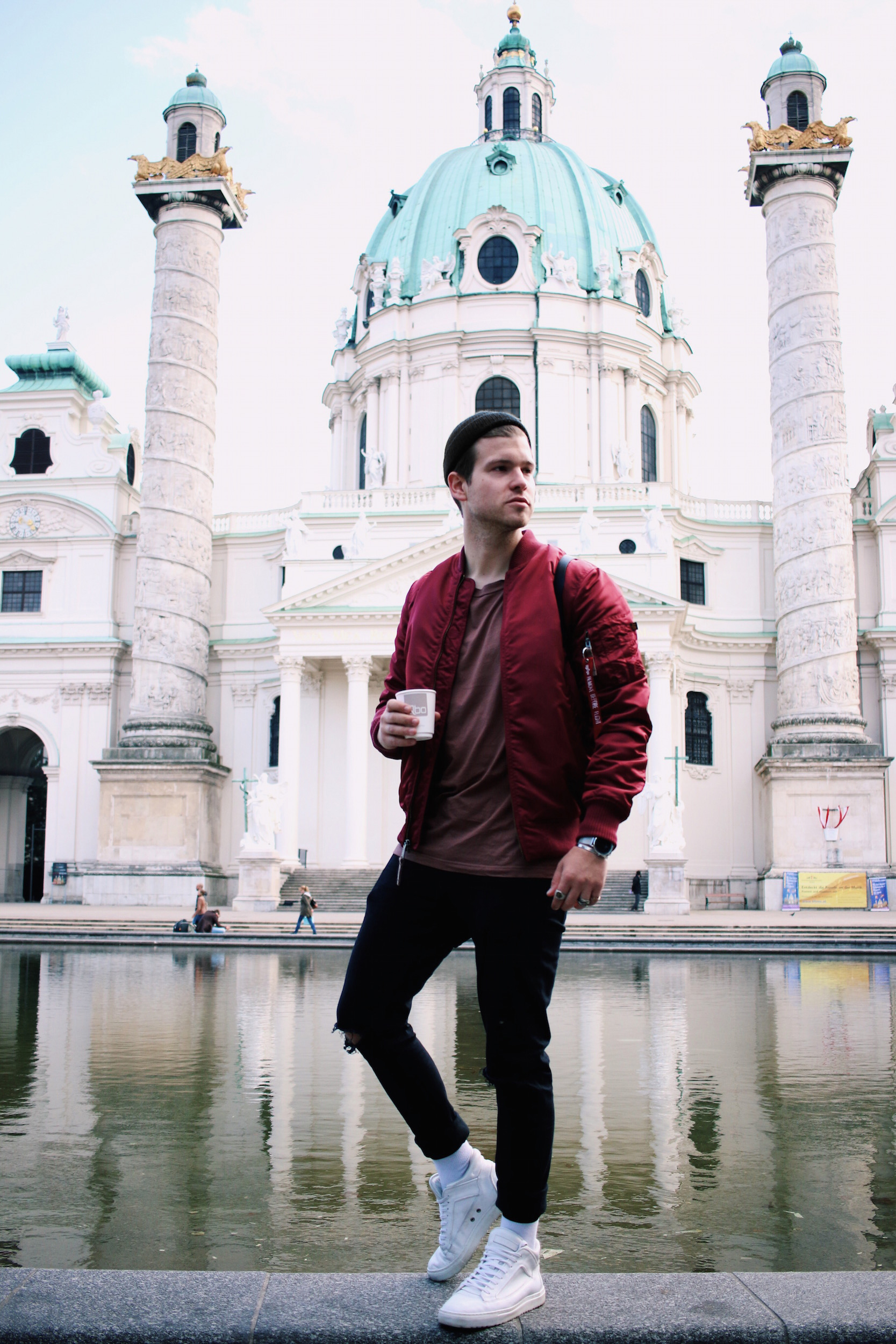 qbo kaffeemobil coffee to go Meanwhile in Awesometown Outfit Red Alpha Industries Bomber Jacket Austrian Mens Fashion and Lifestyle Blogger Male Blogger1