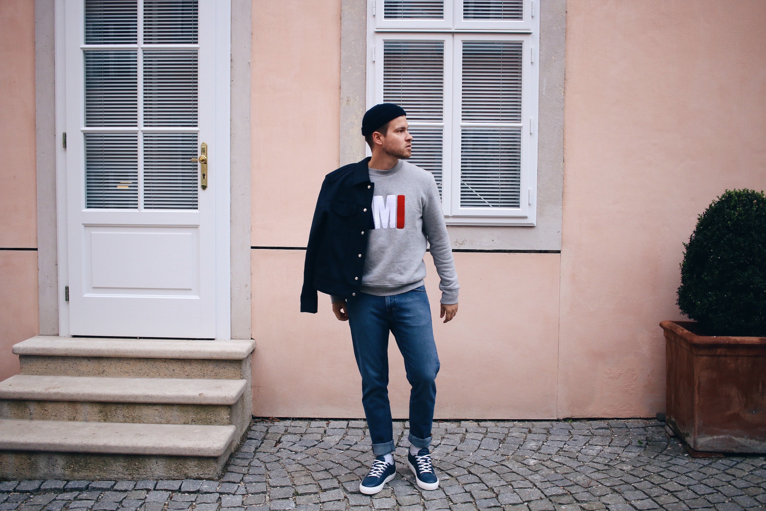 Ami Paris Sweater_Tiger of Sweden Jeans_Presidentials Amsterdam Sneakers_Outfit by Meanwhile in Awesometown_Austrian Mens Fashion and Lifestyle Blogger 9